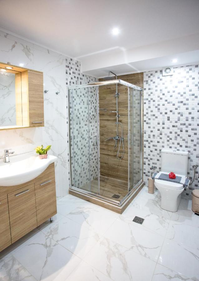 דירות Néa Péramos Kaiafas Luxury Philoxenia מראה חיצוני תמונה