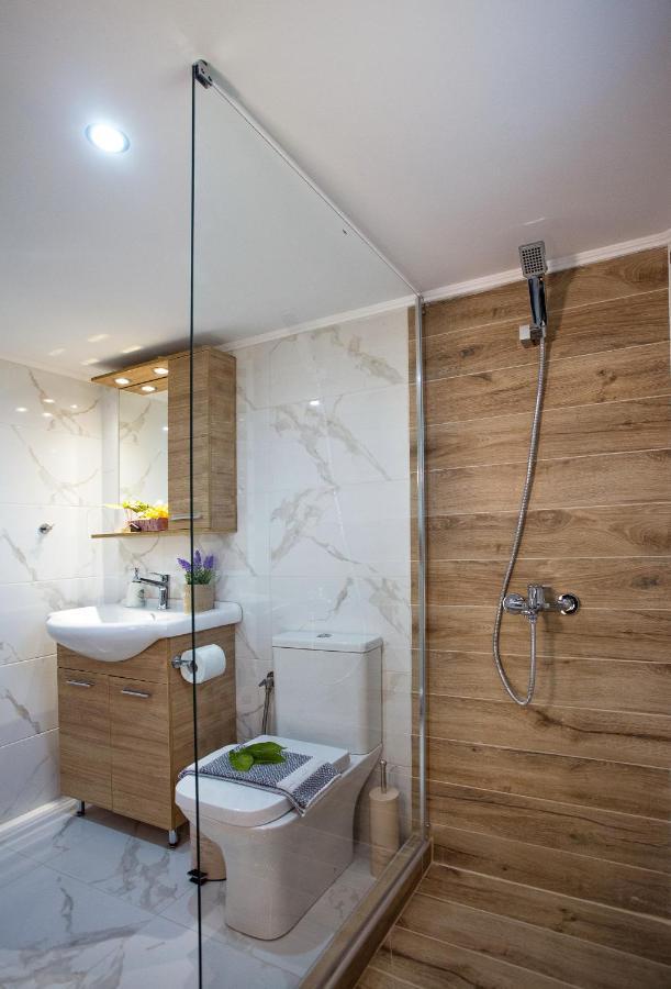 דירות Néa Péramos Kaiafas Luxury Philoxenia מראה חיצוני תמונה